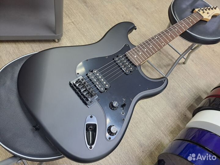 Электрогитара стратокастер чёрная матовая