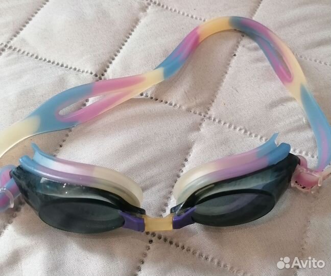 Очки для плавания