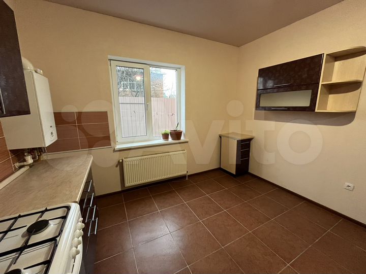 Дом 112 м² на участке 2 сот.