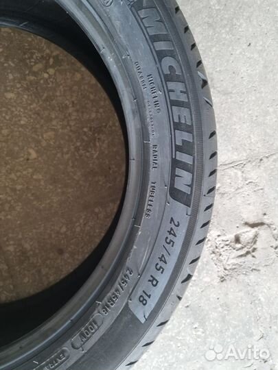 Michelin Primacy 4 245/45 R18