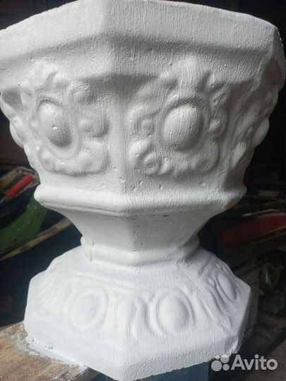 Ваза для цветов бетоная