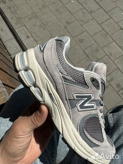 New balance 2002r grey