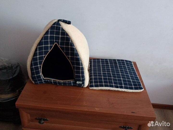 Домик лежанка для кошки и собаки