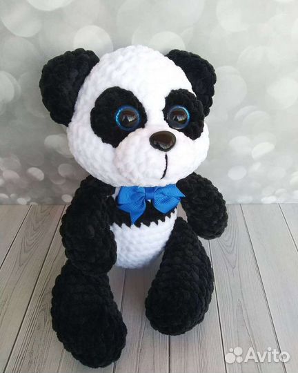 Мягкая игрушка Панда вязаная крючком