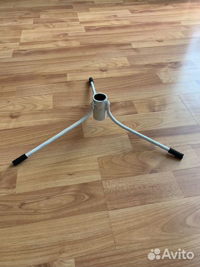 Подставка под елку