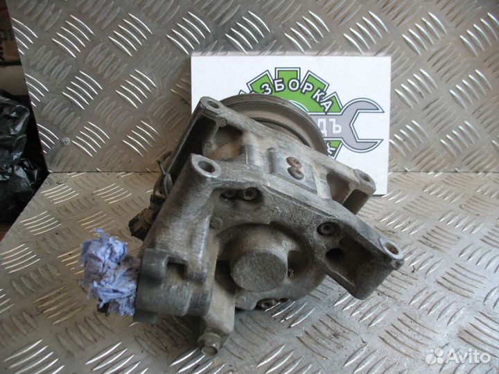 Компрессор кондиционера Nissan X-Trail T30 2.2