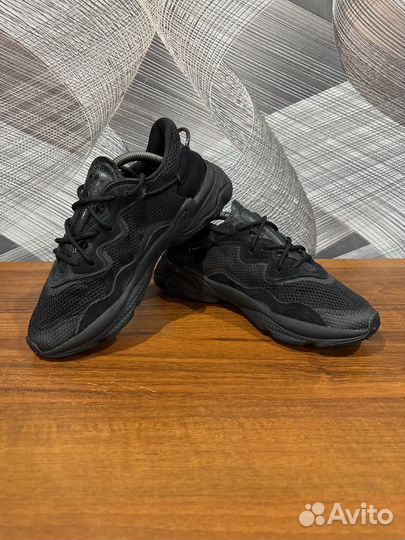 Кроссовки Adidas ozweego размер 38