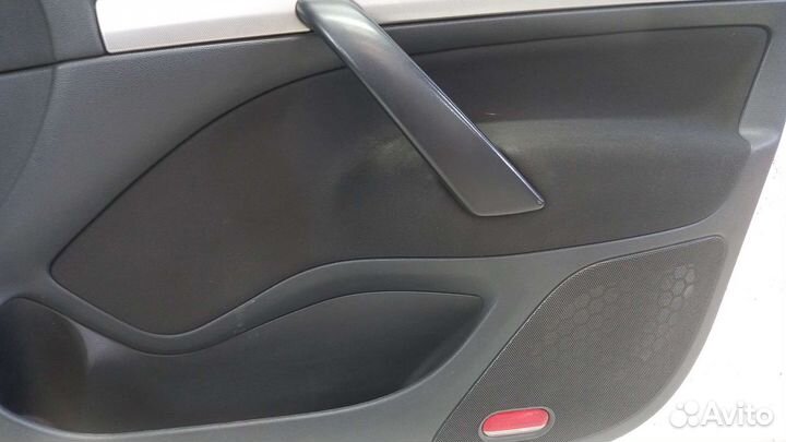 Обшивка двери передняя правая Skoda Octavia A5