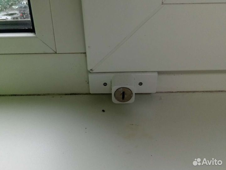 Блокирующий замок для окон