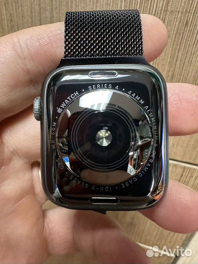 Apple Watch S4 44mm Смарт-часы