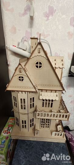 Детский домик с мебелью