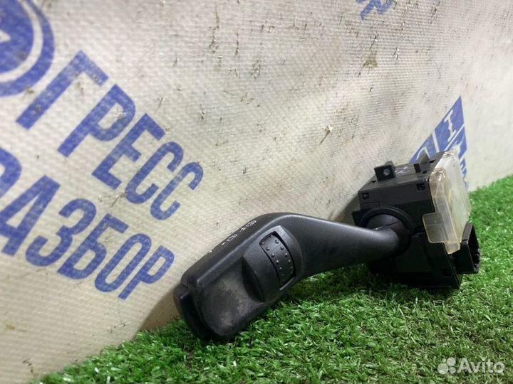 Подрулевой переключатель дворников Ford Focus 2