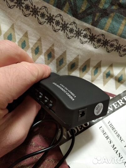 Конвертер - адаптер RCA либо S-video на VGA