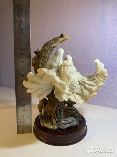 Коллекционная статуэтка 