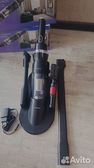 Вертикальный беспроводной пылесос новый