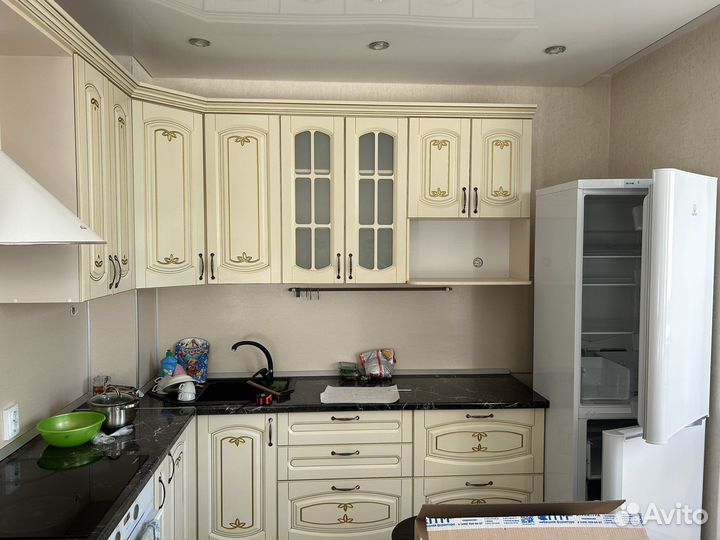 Кухонный гарнитур угловой бу без техники