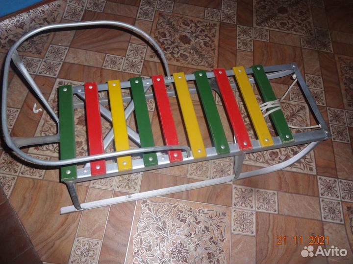 Продаю Санки