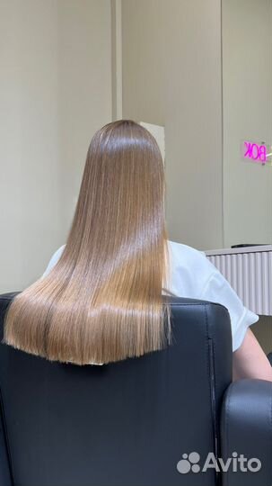 Кератиновое выпрямление волос