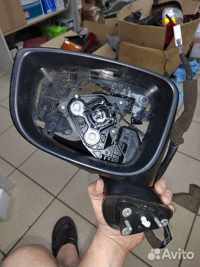 Корпус зеркала левое mazda 6 GL