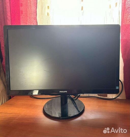 Монитор philips диагональ57см