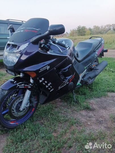 Honda CBR1000F