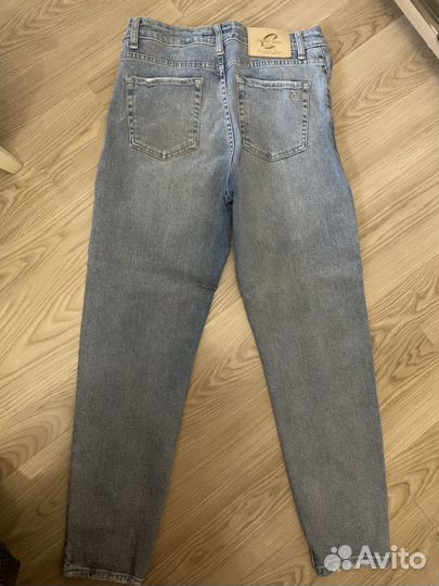 Джинсы