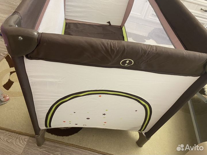 Кроватка манеж
