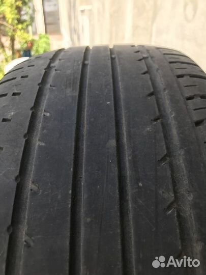 Kumho Ecsta 711 235/60 R16