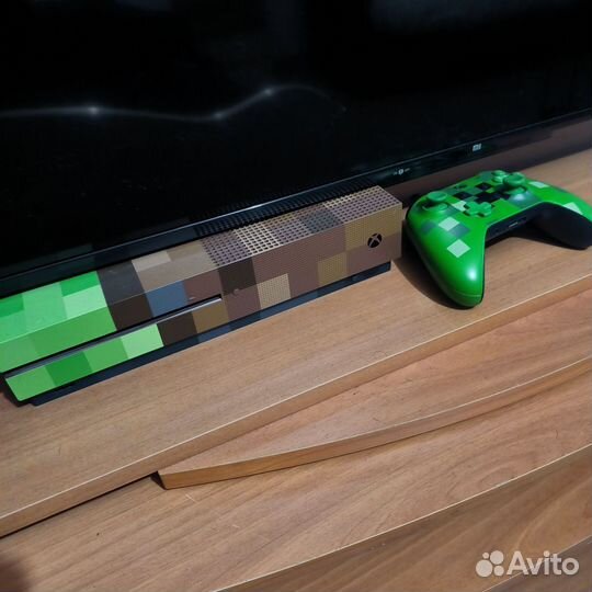 Xbox One S 1Tb Minecraft Limited Edition