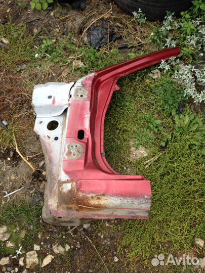 Передняя левая четверть hyundai accent