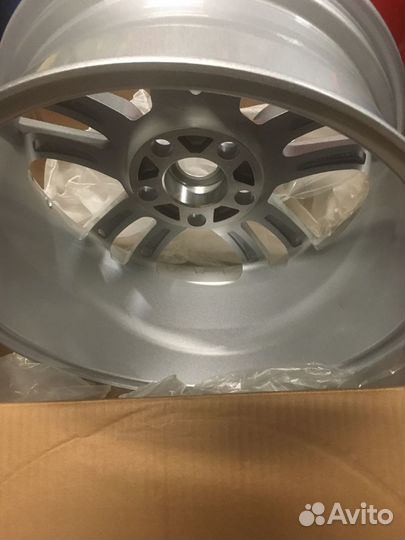 Диск литой колесный 7,5*17 5/120 72,6