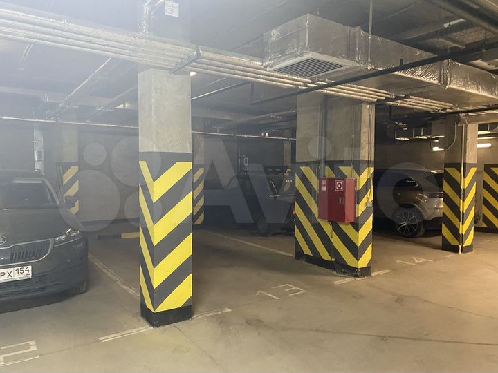 Машиноместо, 17 м²