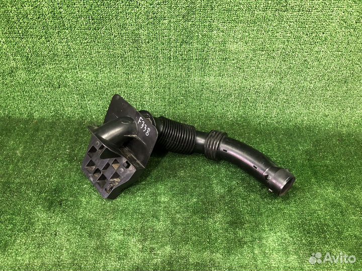 Патрубок воздушный Peugeot 308 DV6