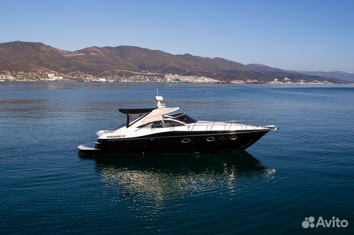 Моторная яхта Pershing 37 (004)