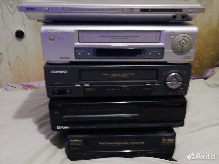 Видеомагнитофон