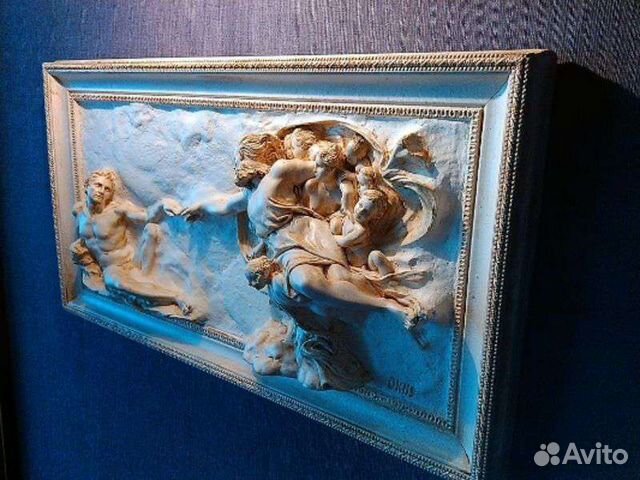 Панно барельеф сотворения Адама