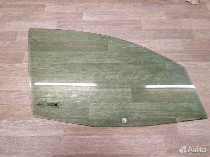 Стекло двери передней правой Ford Fusion 2002-2012