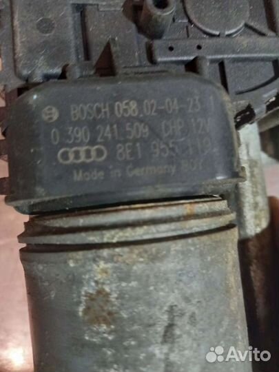 Трапеция стеклоочистителя Audi A4 B6