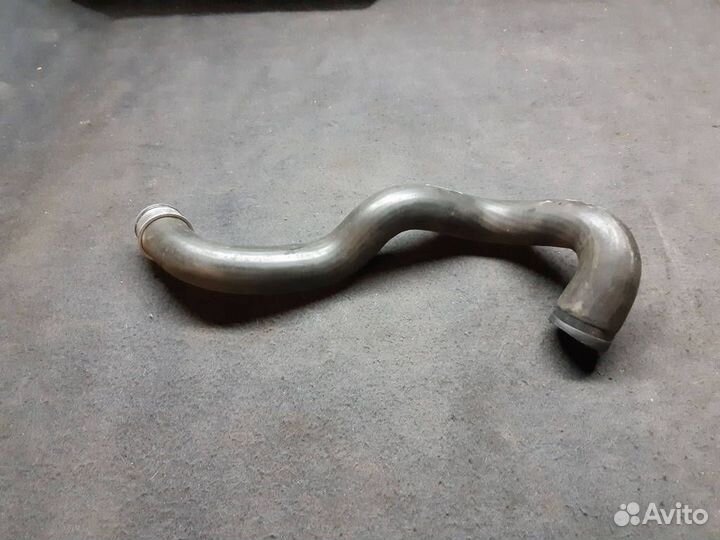 Патрубок радиатора Mercedes-Benz E-Class A21150104