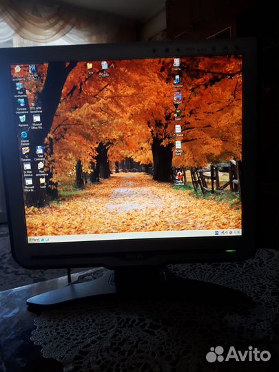 Монитор Philips 170C8FS/00 17 дюймов