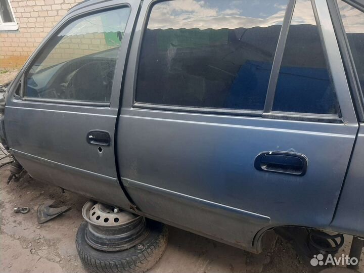 Daewoo nexia двери