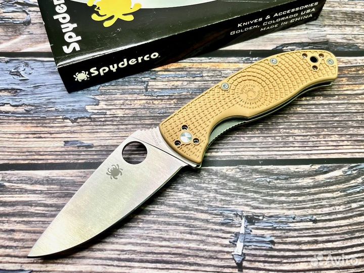 Нож складной Spyderco SC122PTN Tenacious, Tan FRN