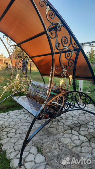 Садовые качели новые
