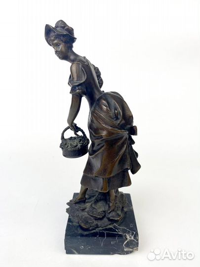 Статуэтки Антиквариат