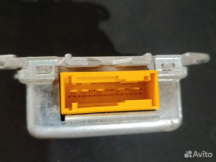 Блок управления AirBag Kia Clarus 0K9AA677F0