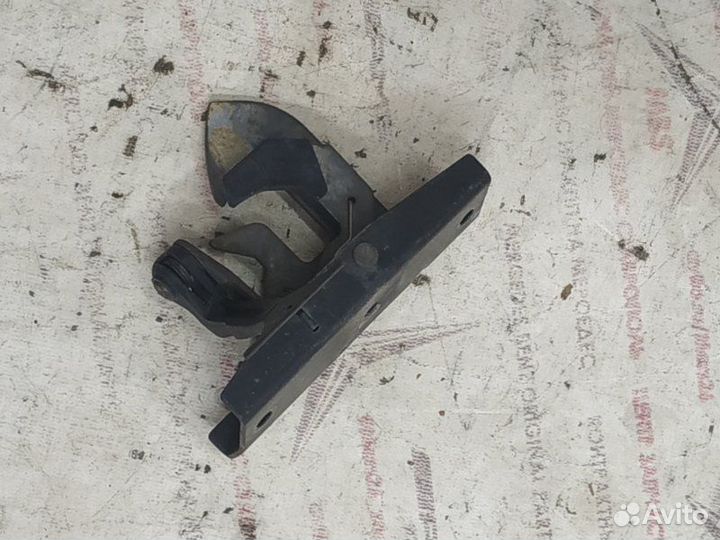 Замок капота Mercedes E-Class W211