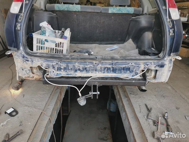 Фаркоп Toyota Sprinter Carib 1995-2002 г