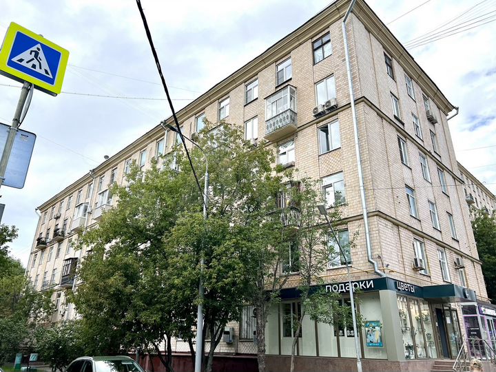 2-к. квартира, 58 м², 8/10 эт.