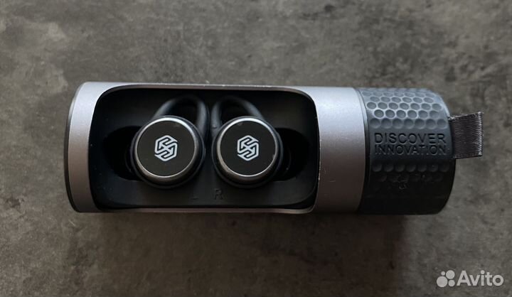 TWS Беспроводные наушники Nillkin