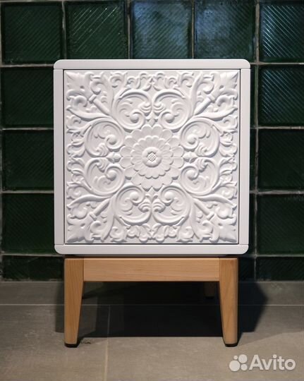 Тумба прикроватная